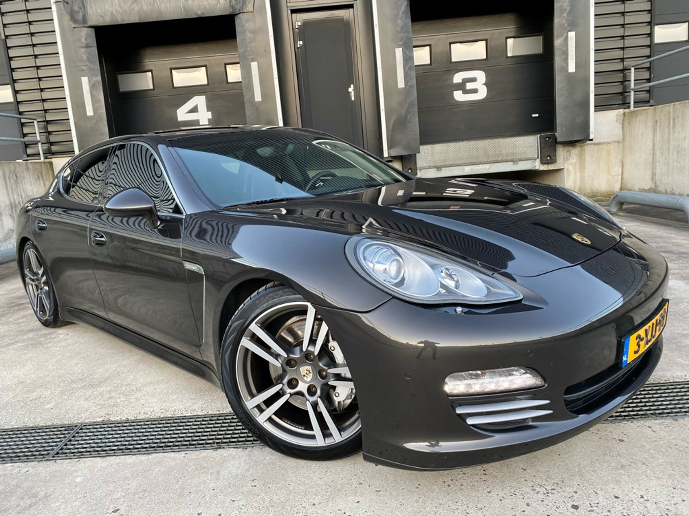 Foto van Porsche Panamera 4s