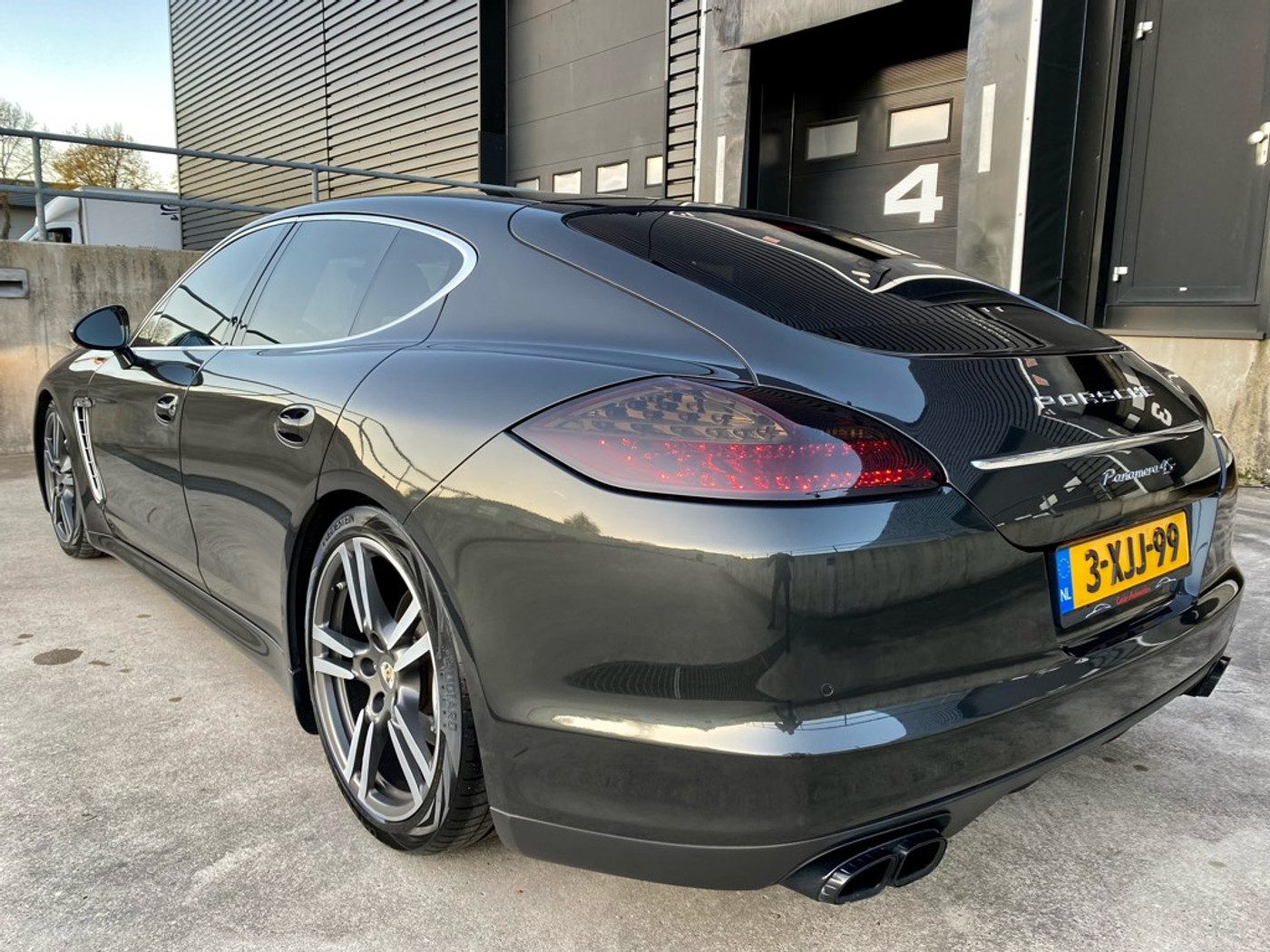 Foto van Porsche Panamera 4s