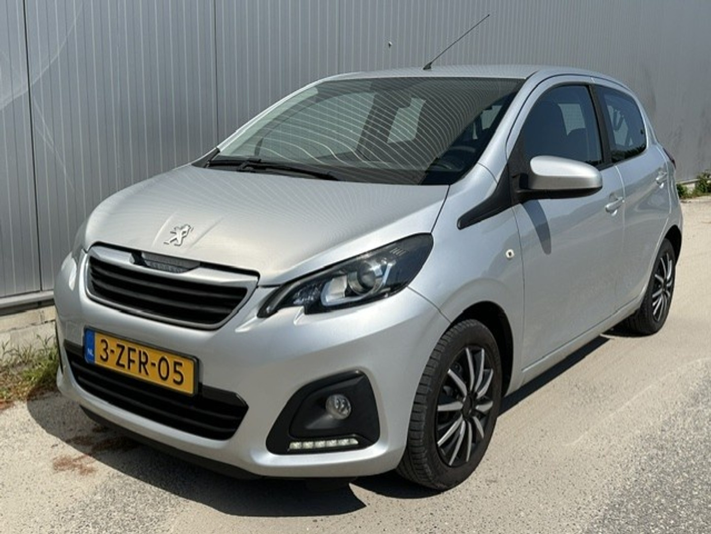 Peugeot Peugeot 108 1.0 e-VTi Active AIRCO, 5 deurs 2015 - voorkant