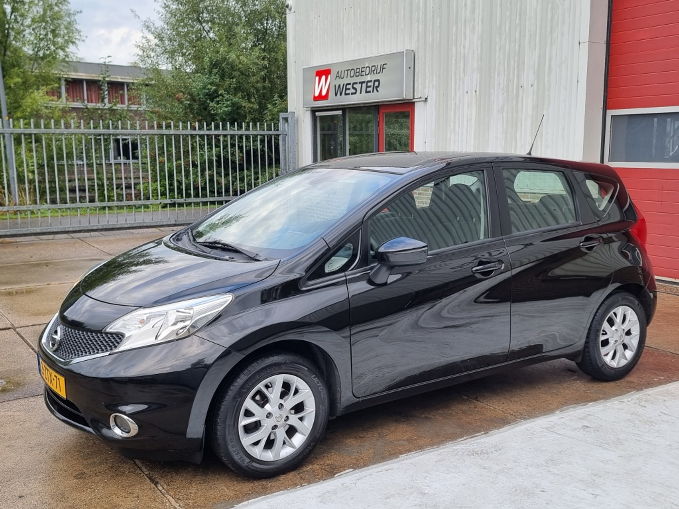 Nissan Nissan Note 1.2 Connect Edition 2015 - voorkant