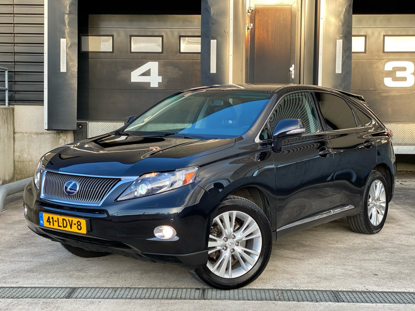 Foto van Lexus Lexus Rx450h