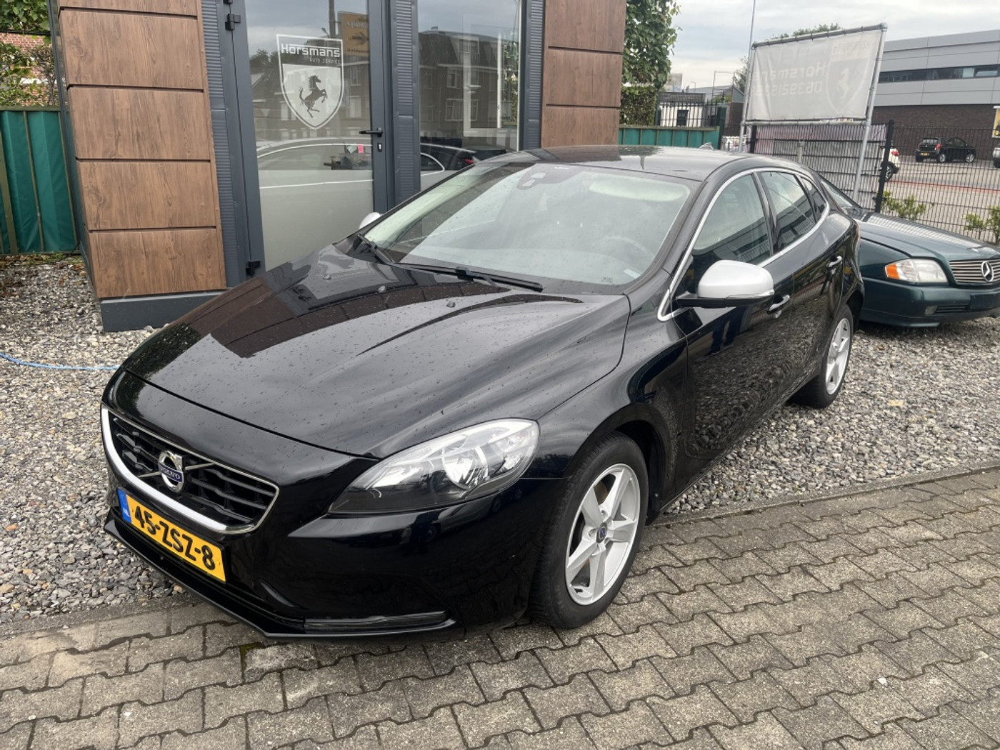 Volvo V40 1.6 T3 Momentum 2013 - voorkant
