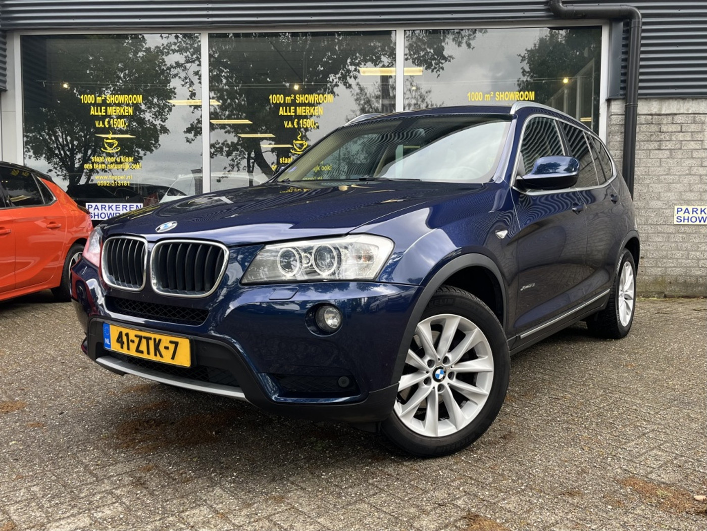 BMW X Reihe xDrive20i Upgrade Edition Leder/Nav/Xenon 2013 - voorkant