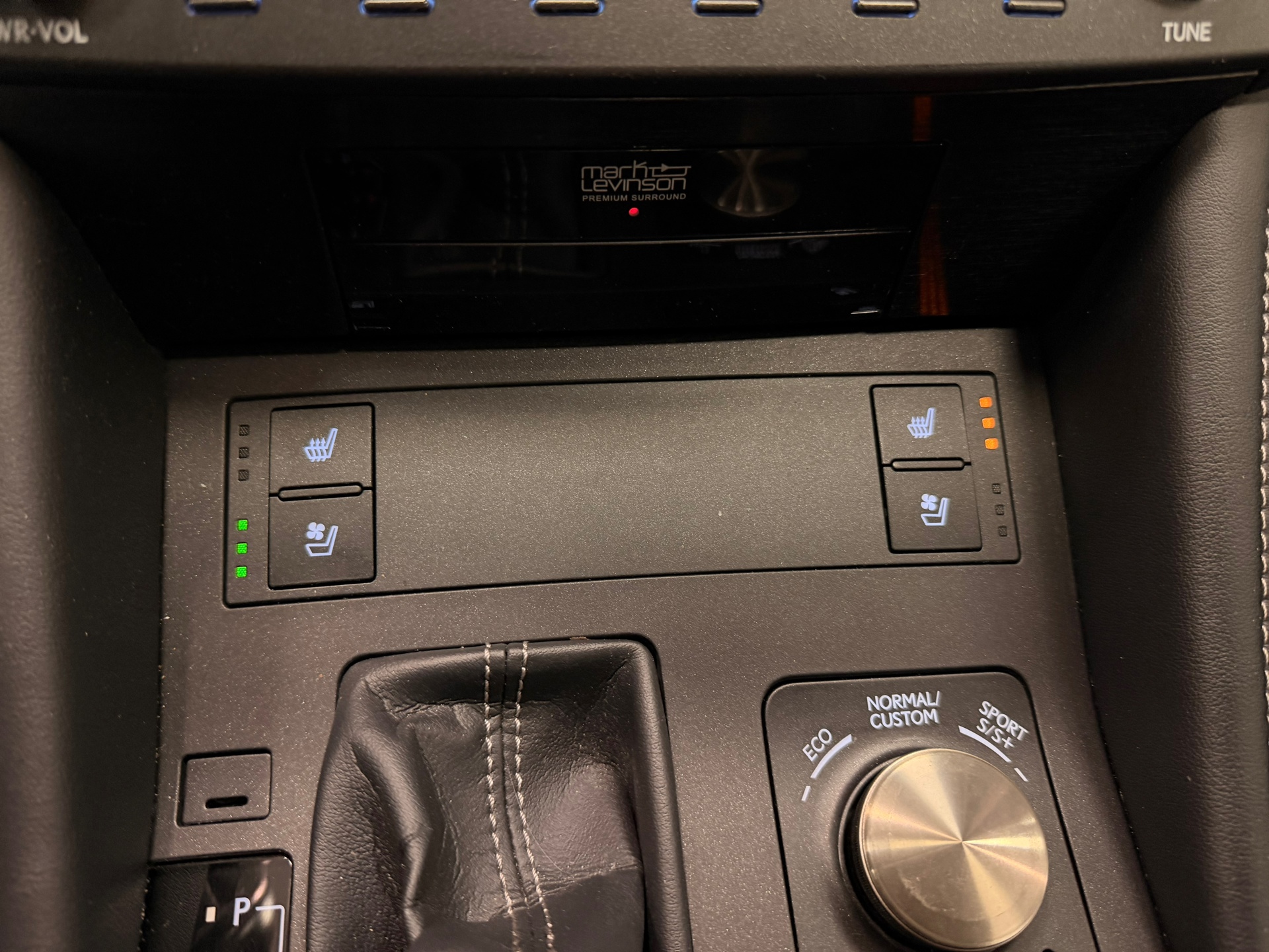 Foto van Lexus Lexus Rc300h