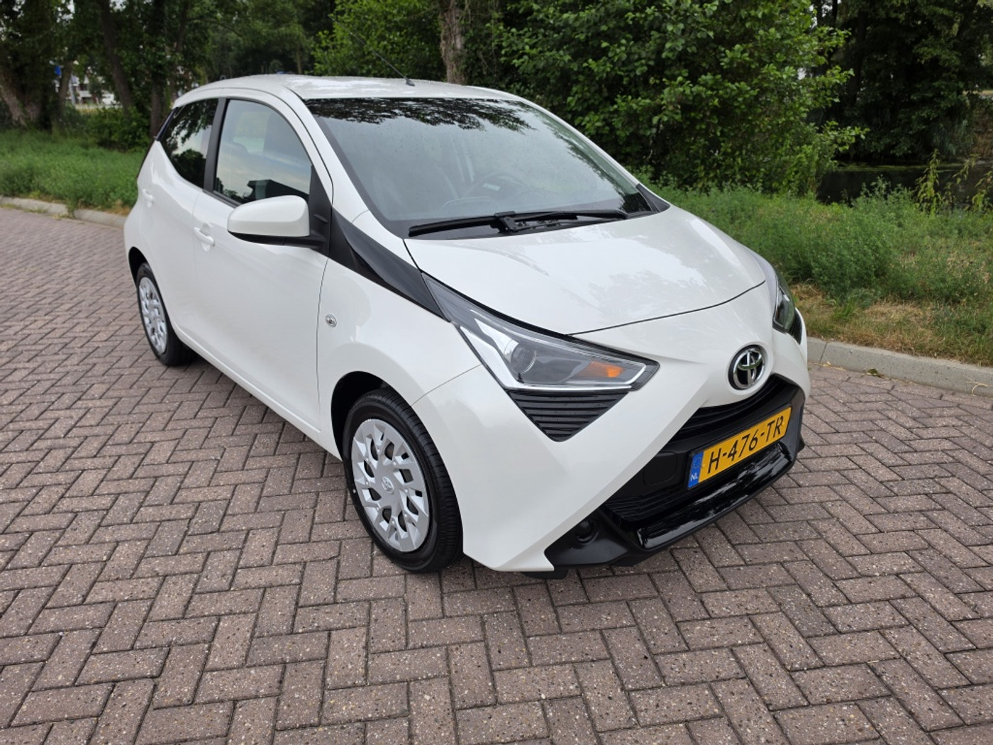 Toyota Aygo 1.0 VVT-i x-play 2020 - voorkant