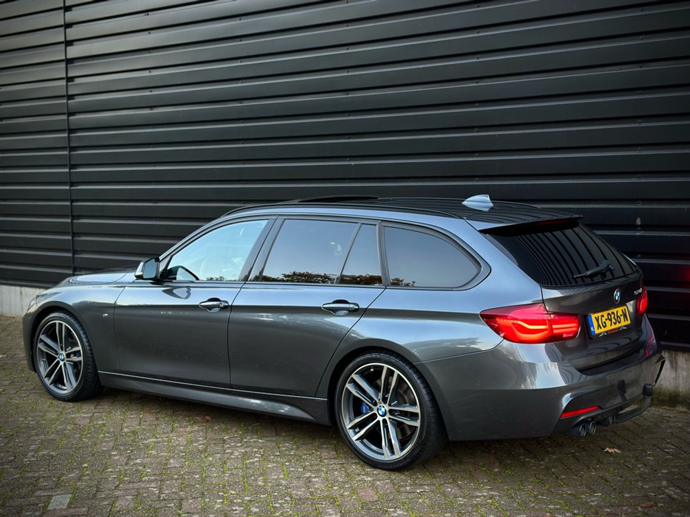 Foto van BMW 320i