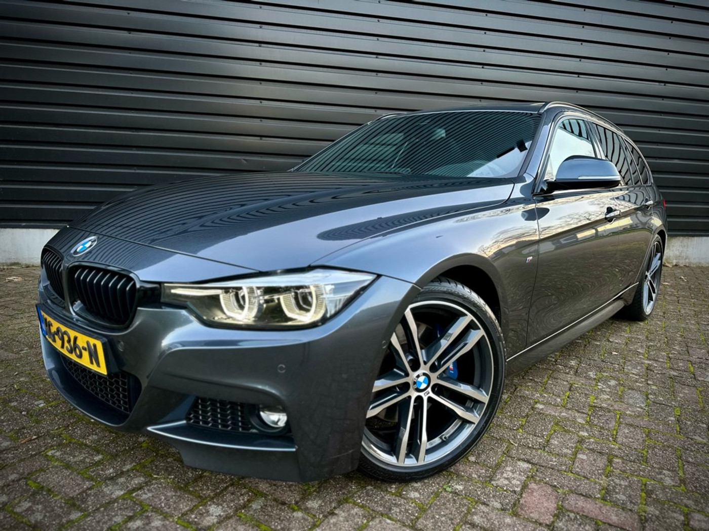 Foto van BMW 320i