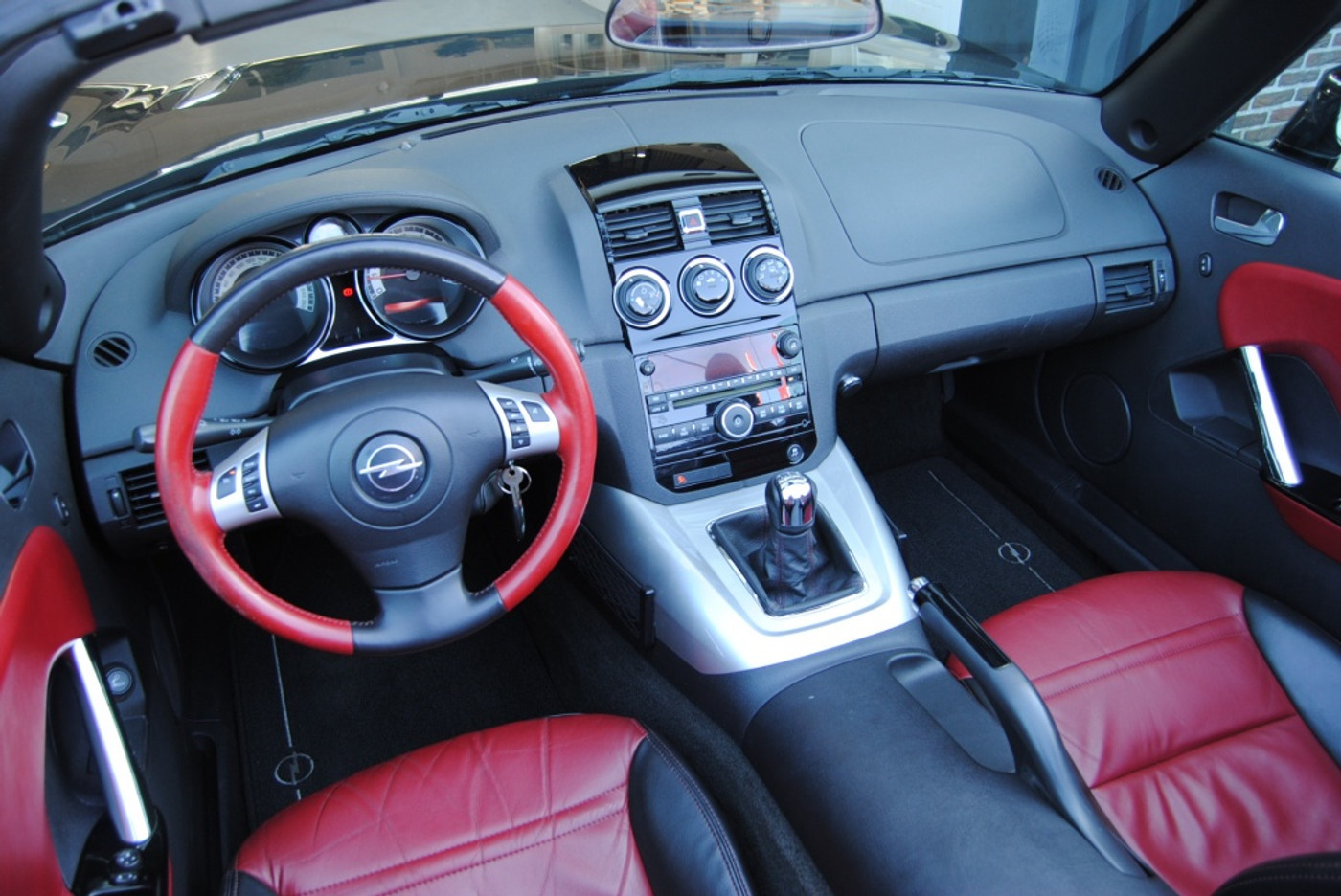 Foto van Opel GT