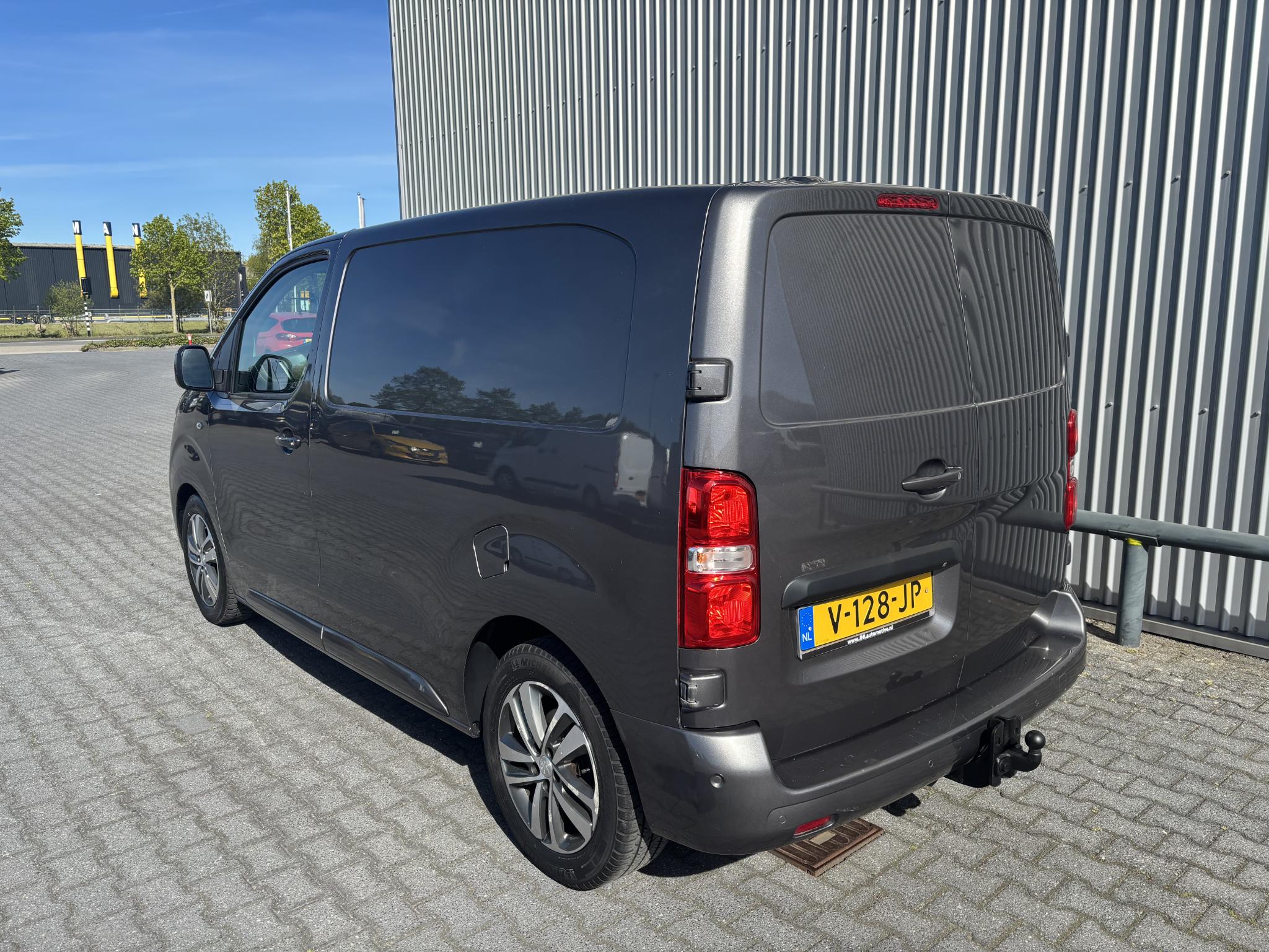 Foto van Peugeot Expert