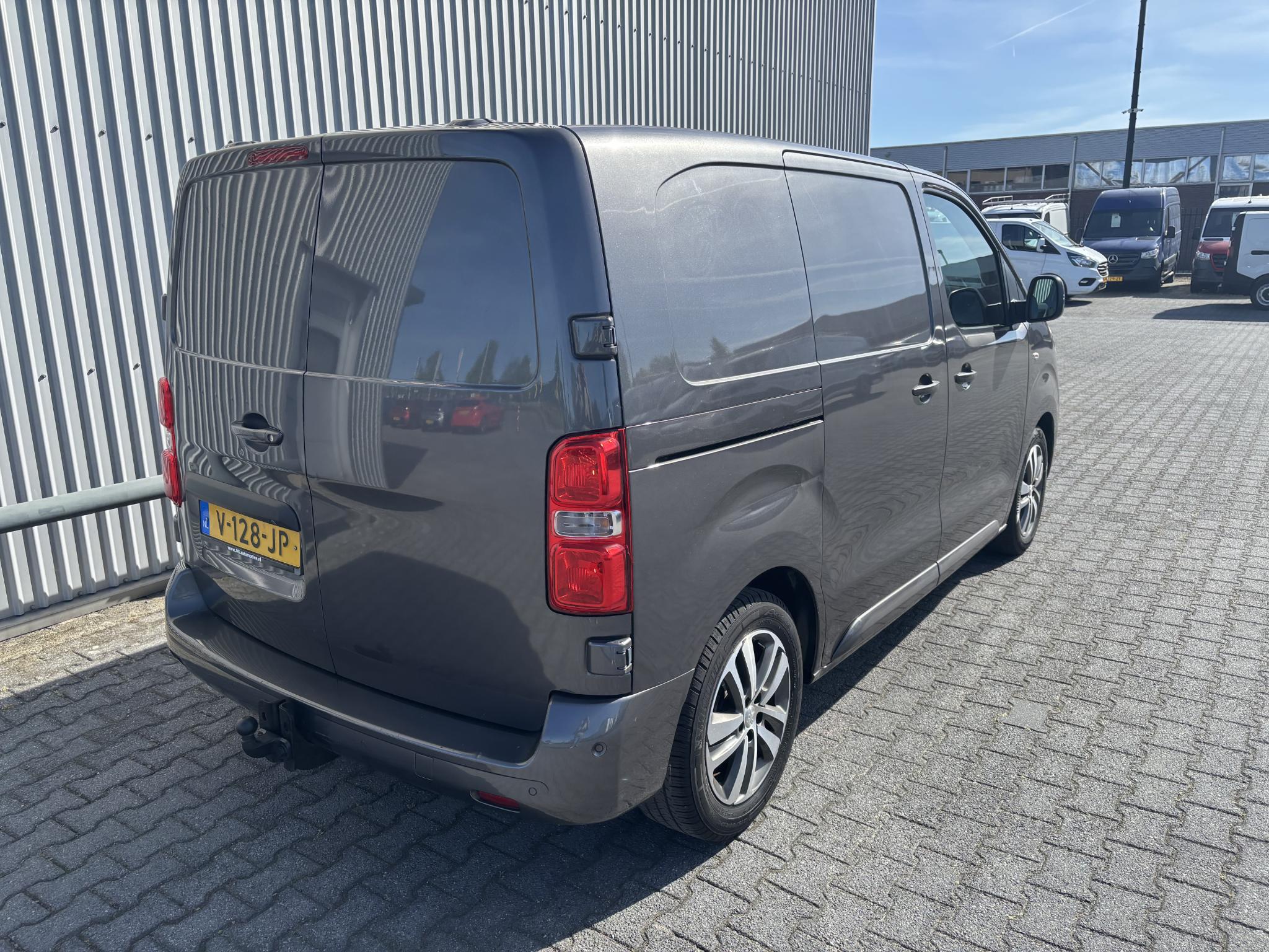 Foto van Peugeot Expert
