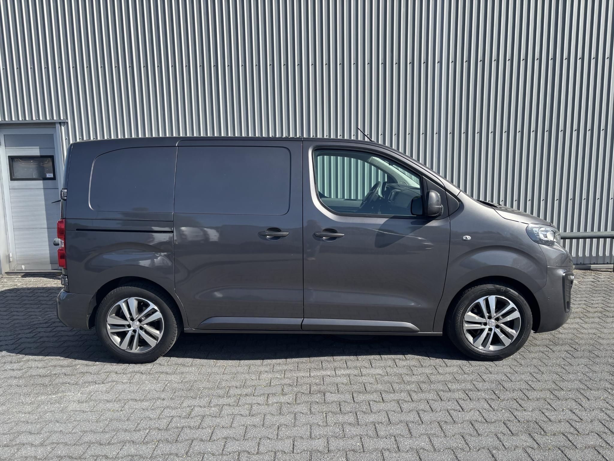 Foto van Peugeot Expert