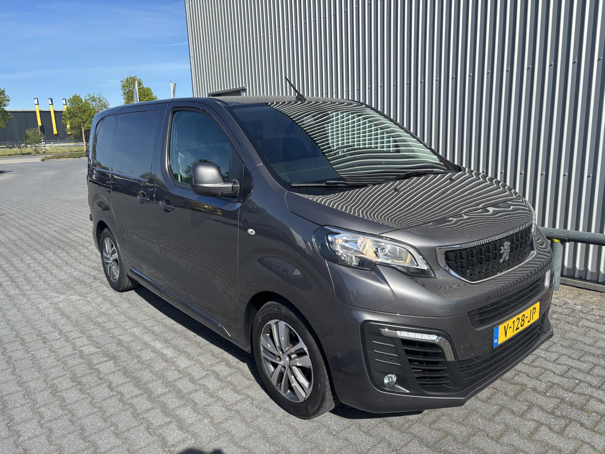 Foto van Peugeot Expert