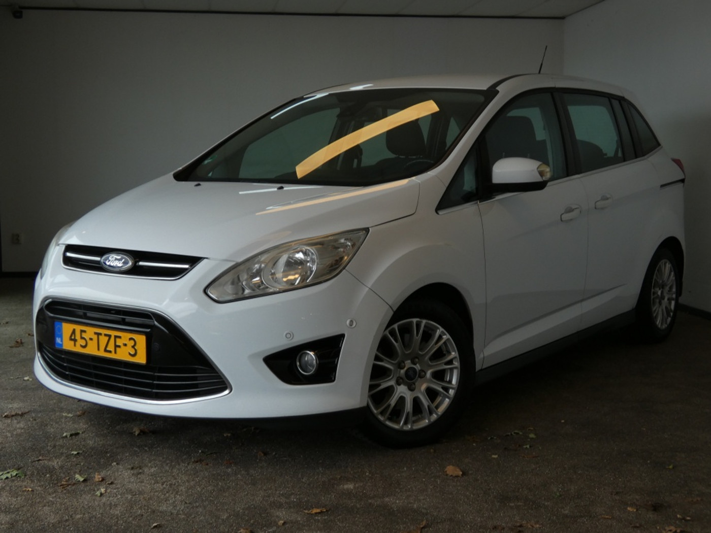 Ford Grand C-max 1.6 Titanium 7p. 2012 - voorkant