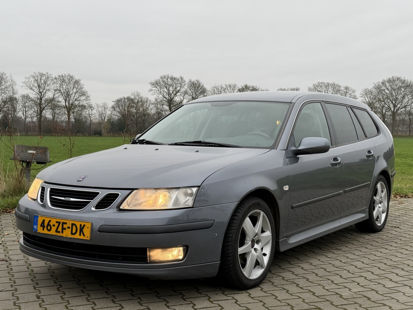 Saab Saab 9-3 1.9 TID GEEN ROEST, NIEUWE DYNAMO en 17" BANDEN 2008 - voorkant