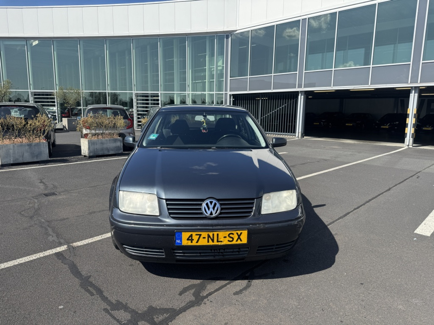 Volkswagen Bora 1.6-16V Comfortline 2003 - voorkant