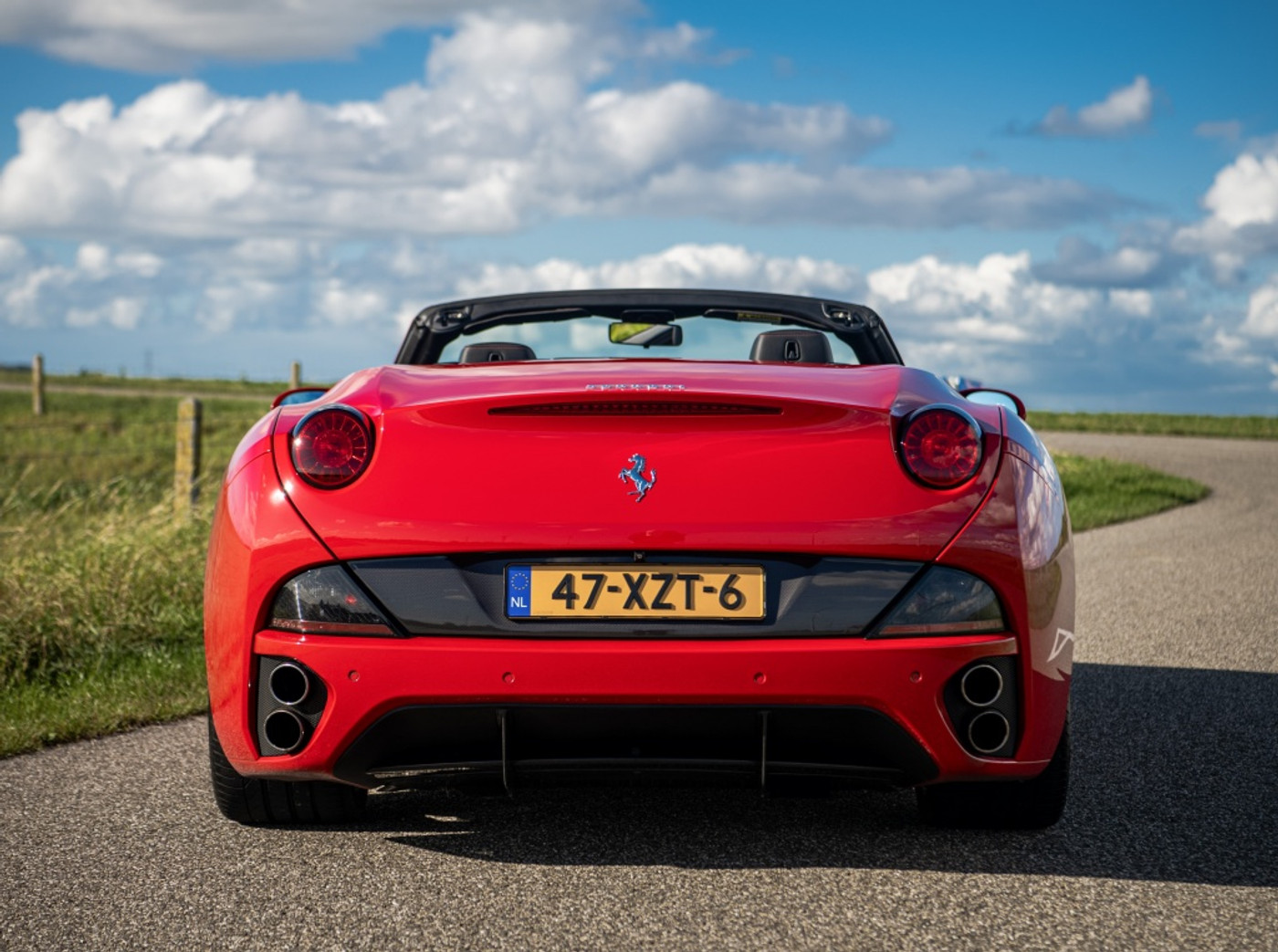 Foto van Ferrari California