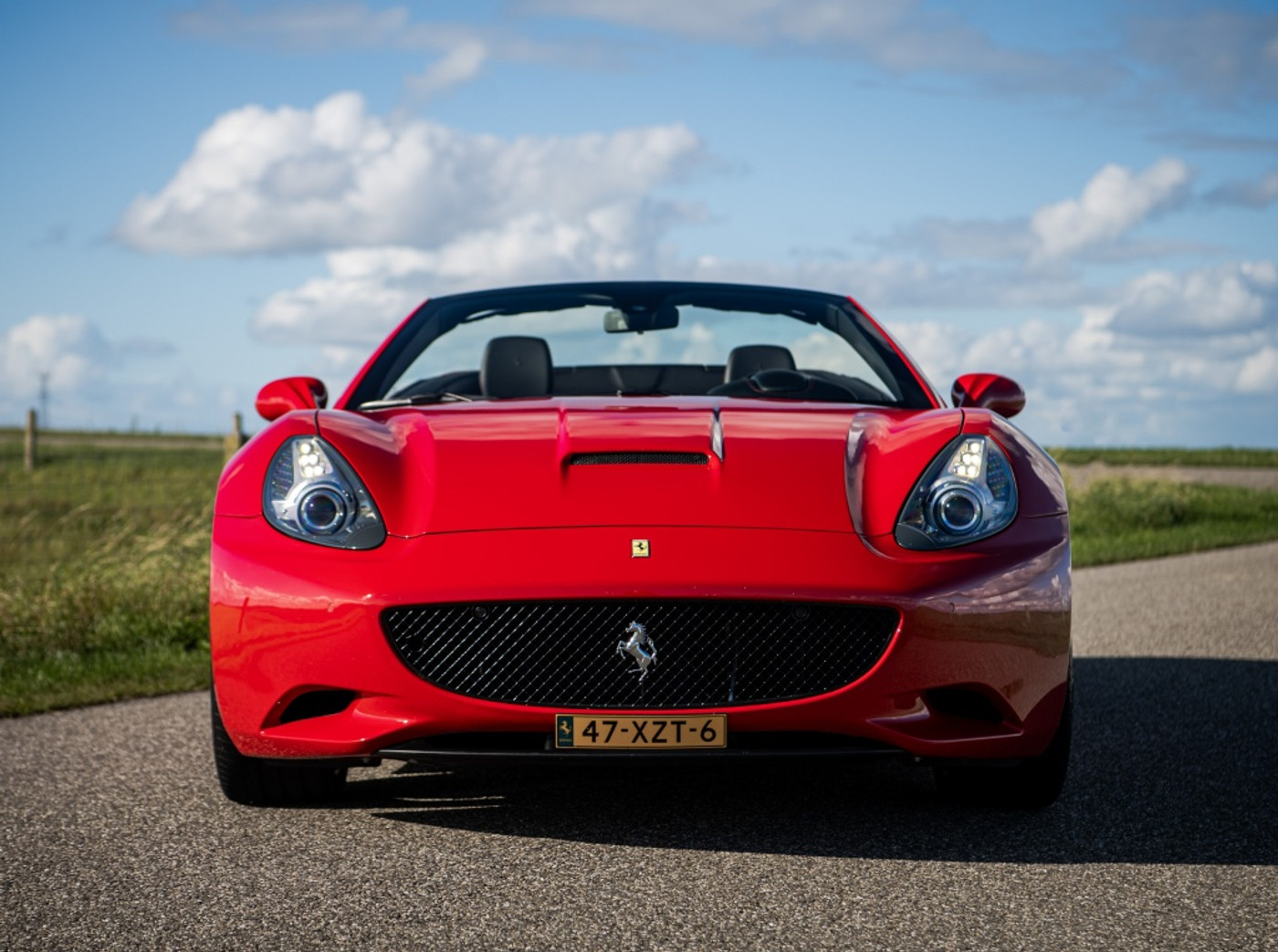 Foto van Ferrari California