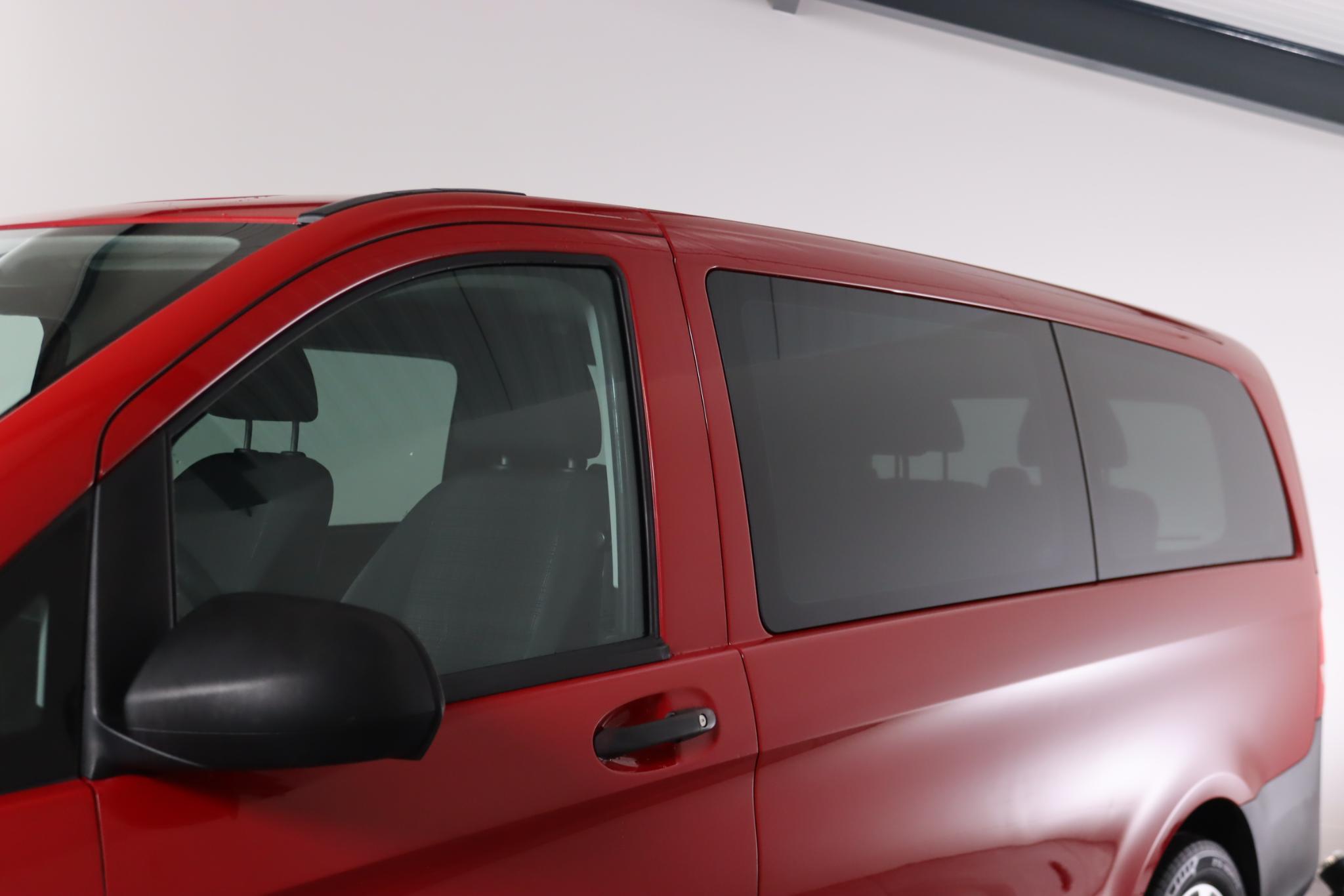 Foto van Mercedes-Benz Vito Tourer