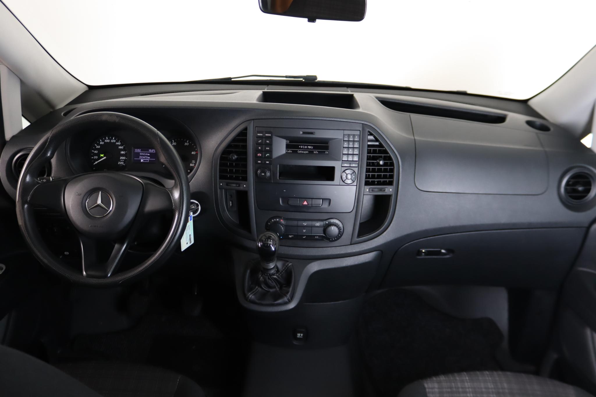 Foto van Mercedes-Benz Vito Tourer