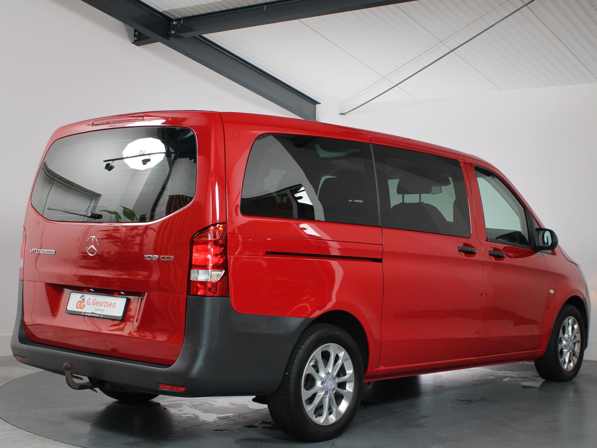 Foto van Mercedes-Benz Vito Tourer