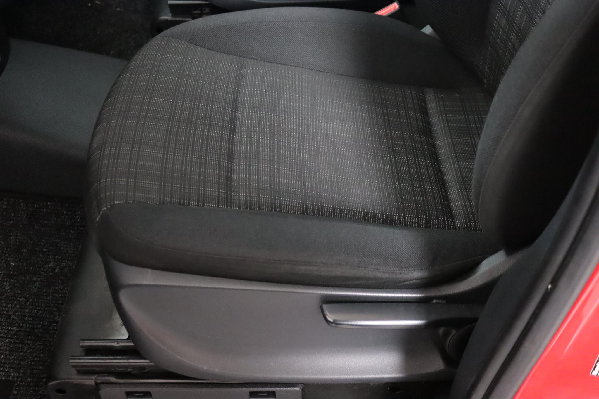 Foto van Mercedes-Benz Vito Tourer