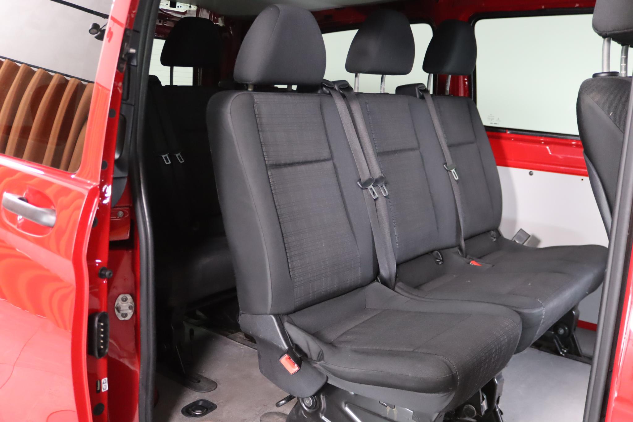 Foto van Mercedes-Benz Vito Tourer