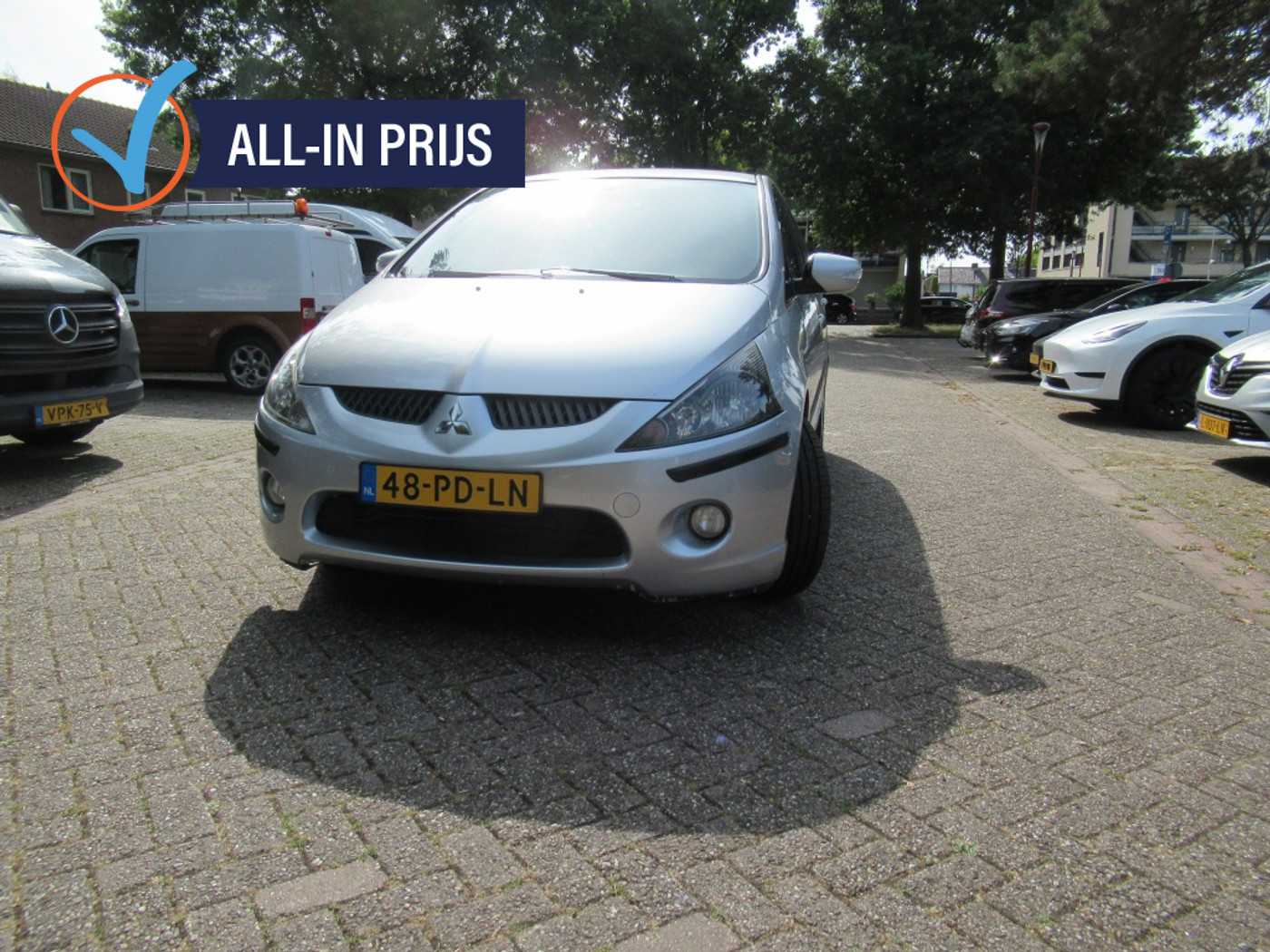 Mitsubishi Mitsubishi Grandis 2.4 |-16V | Intense | 6p. 2004 - voorkant