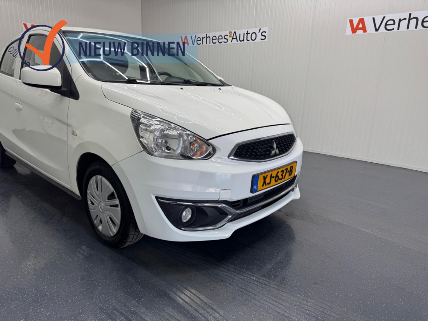Mitsubishi Mitsubishi Space Star 1.0 Cool+ 2019 - voorkant