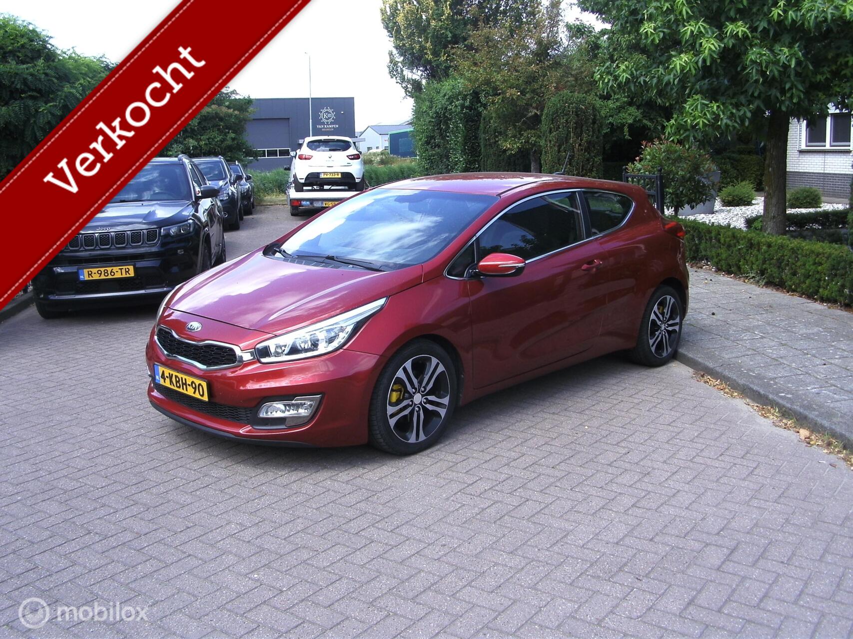 Kia Cee D 1.6 GDI Business Pack 2013 - voorkant