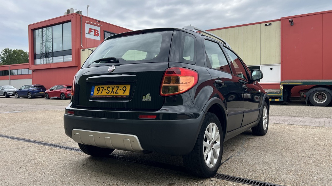 Foto van Fiat Fiat Sedici