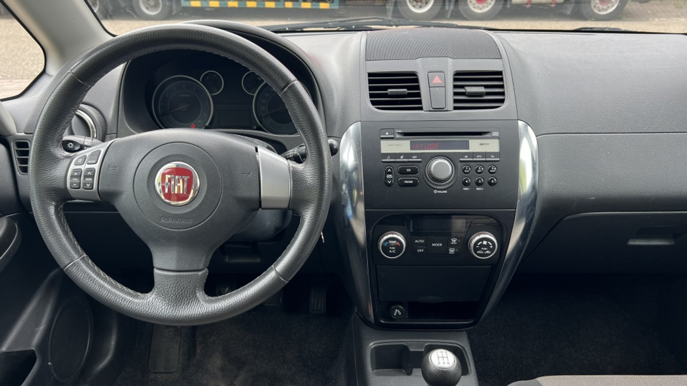 Foto van Fiat Fiat Sedici