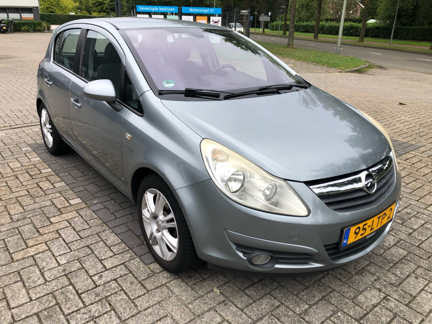 Opel Corsa verkocht 2010 - voorkant