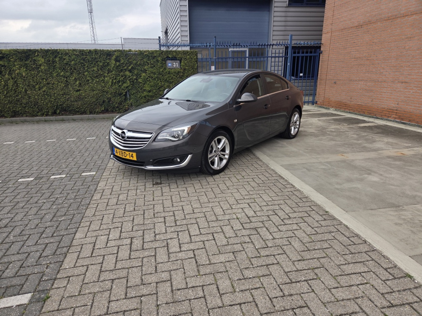 Opel Insignia Limousine HB 1.4 T EcoF. Edition 2014 - voorkant