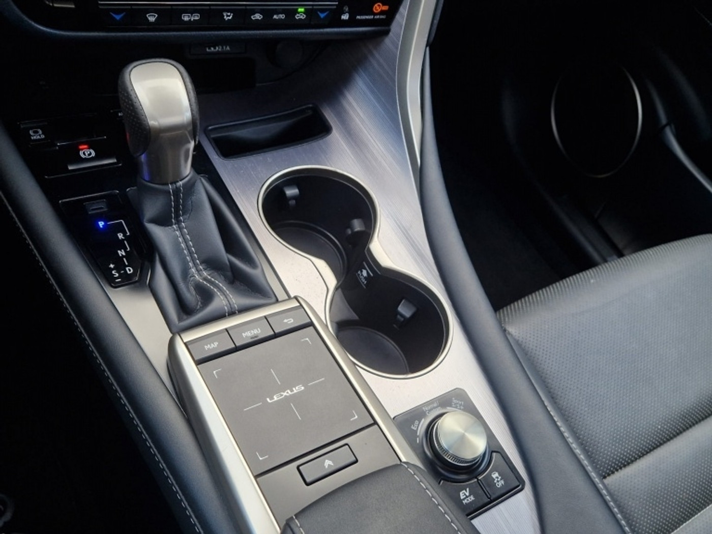 Foto van Lexus Lexus Rx450h