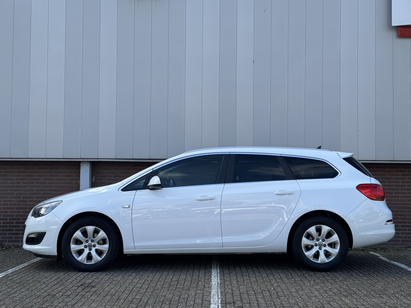 Foto van Opel Astra Sports Tourer