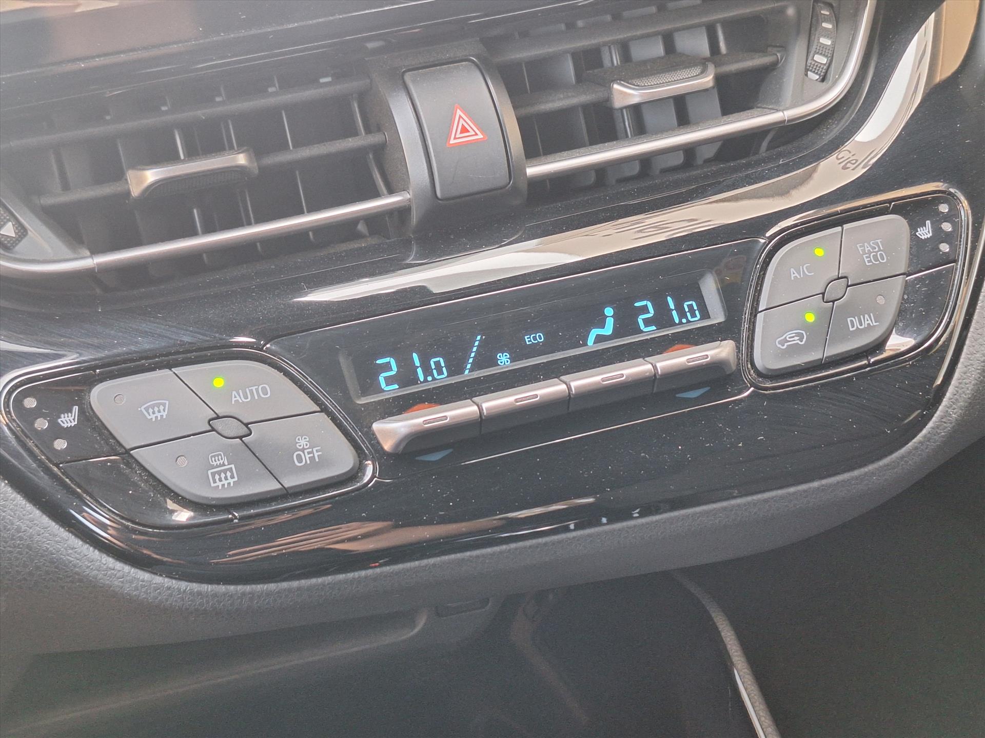 Foto van Toyota Toyota C-hr