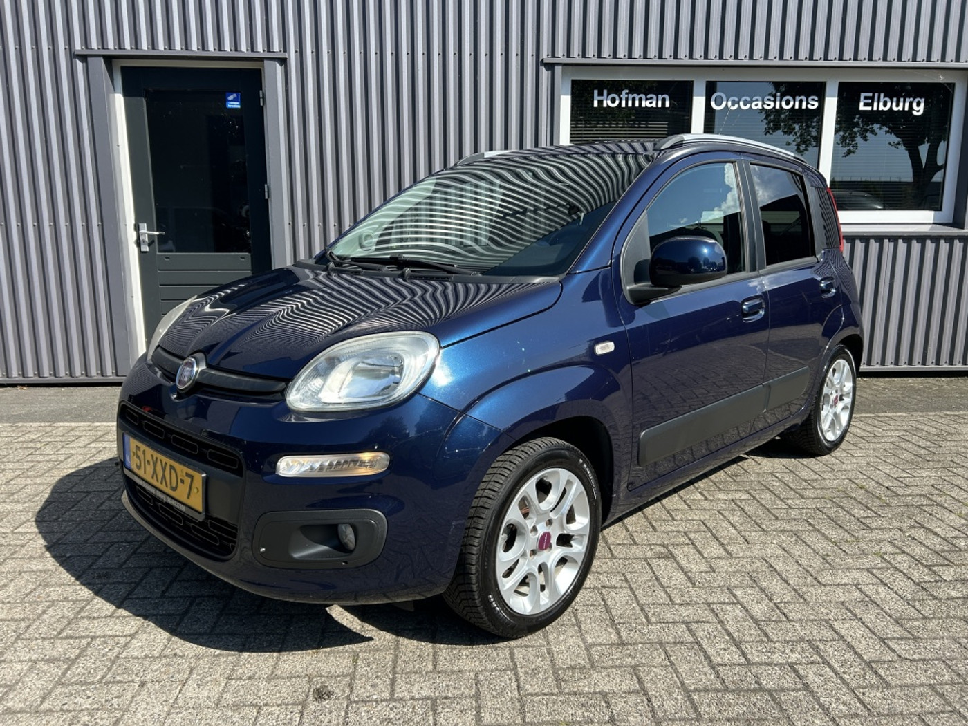 Fiat Panda 0.9 TwinAir Lounge Airco LMV APK 04-2027! 2012 - voorkant