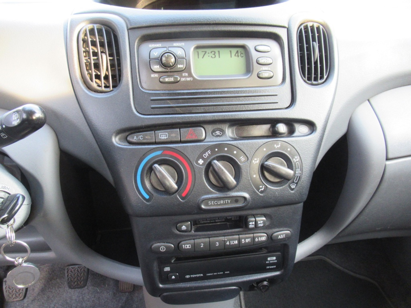 Foto van Toyota Toyota Yaris Verso