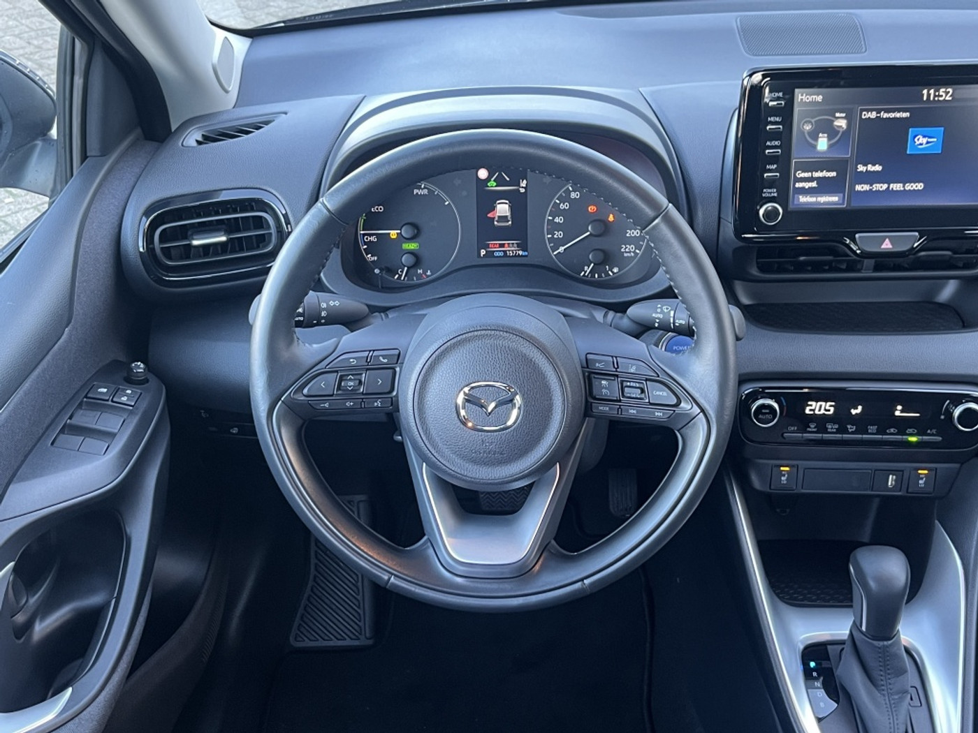 Foto van Mazda Mazda2 Hybrid