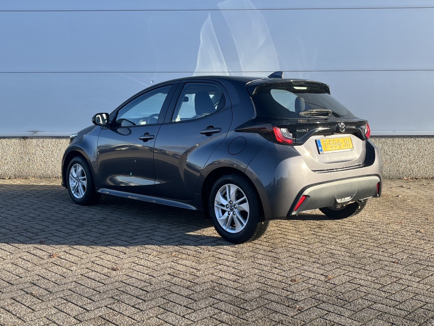 Foto van Mazda Mazda2 Hybrid