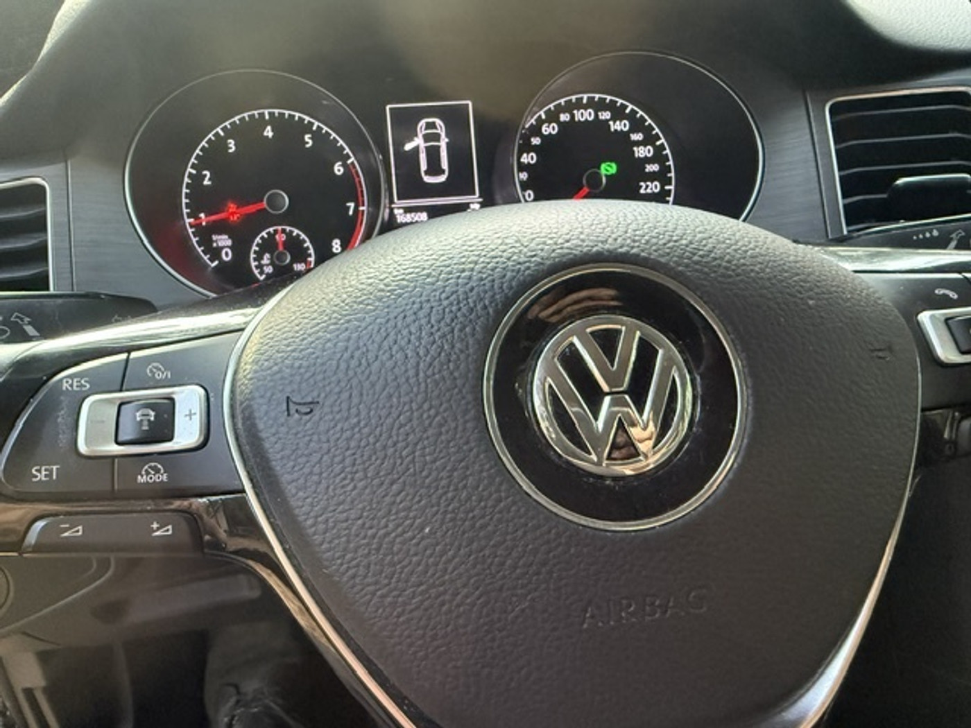 Foto van Volkswagen Golf Sportsvan