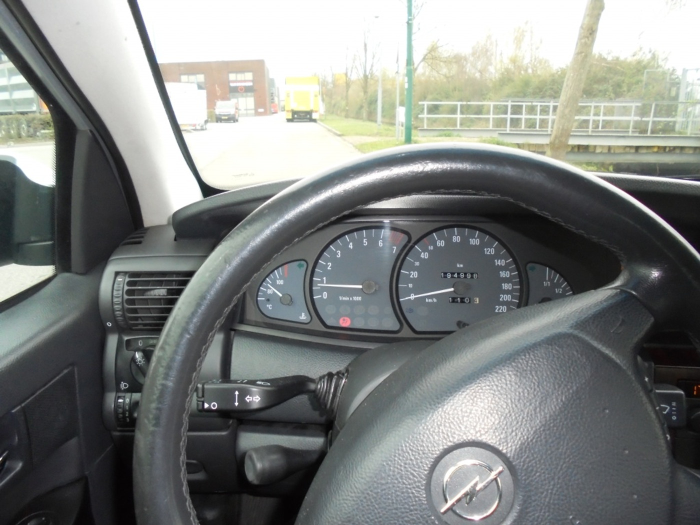 Foto van Opel Omega-b