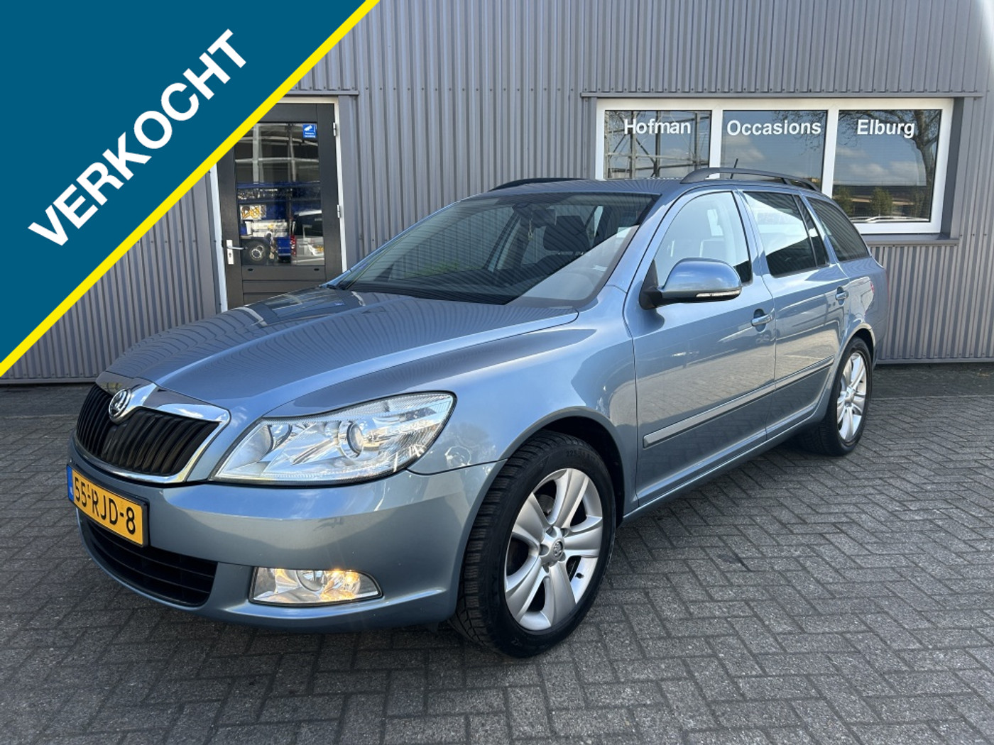 Skoda Octavia 1.2 TSI Ambition PDC NAVI Cruise APK! 2011 - voorkant