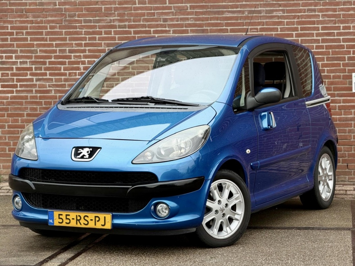 Peugeot 1007 1.4 Sporty 2005 - voorkant
