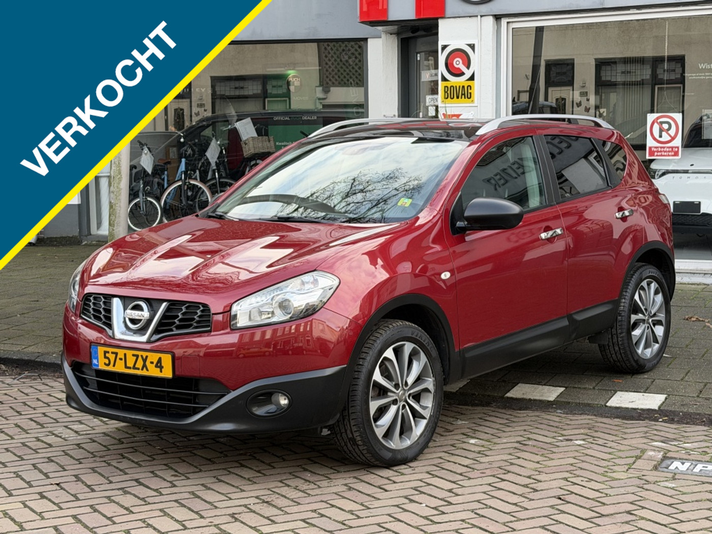 Nissan Qashqai 1.6 Connect Edition 2010 - voorkant