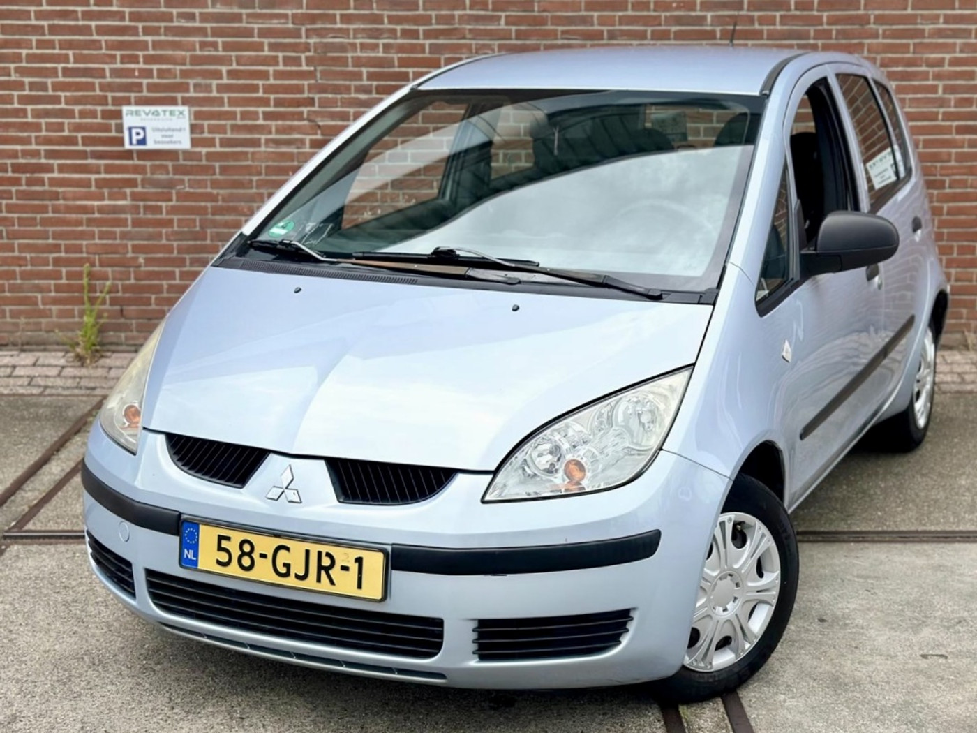 Foto van Mitsubishi Colt