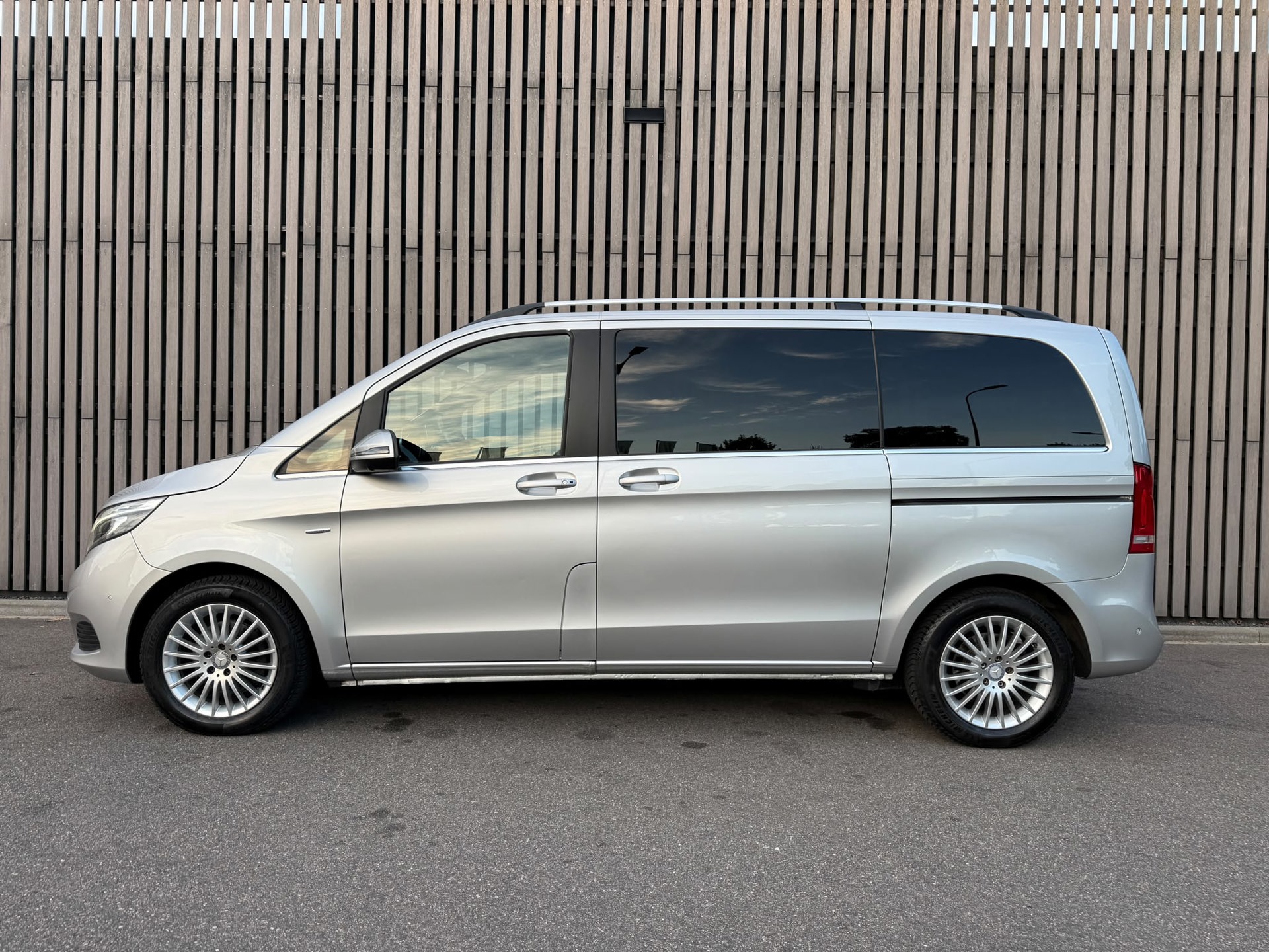 Foto van Mercedes-Benz V-klasse