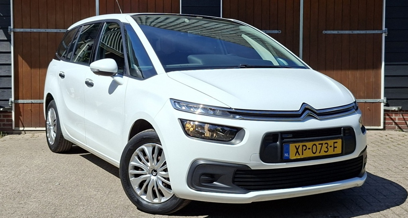 Citroen C4 Picasso 1.2 Bluetooth | Distributieriem vervangen | Trekhaak | 7 persoon 2017 - voorkant