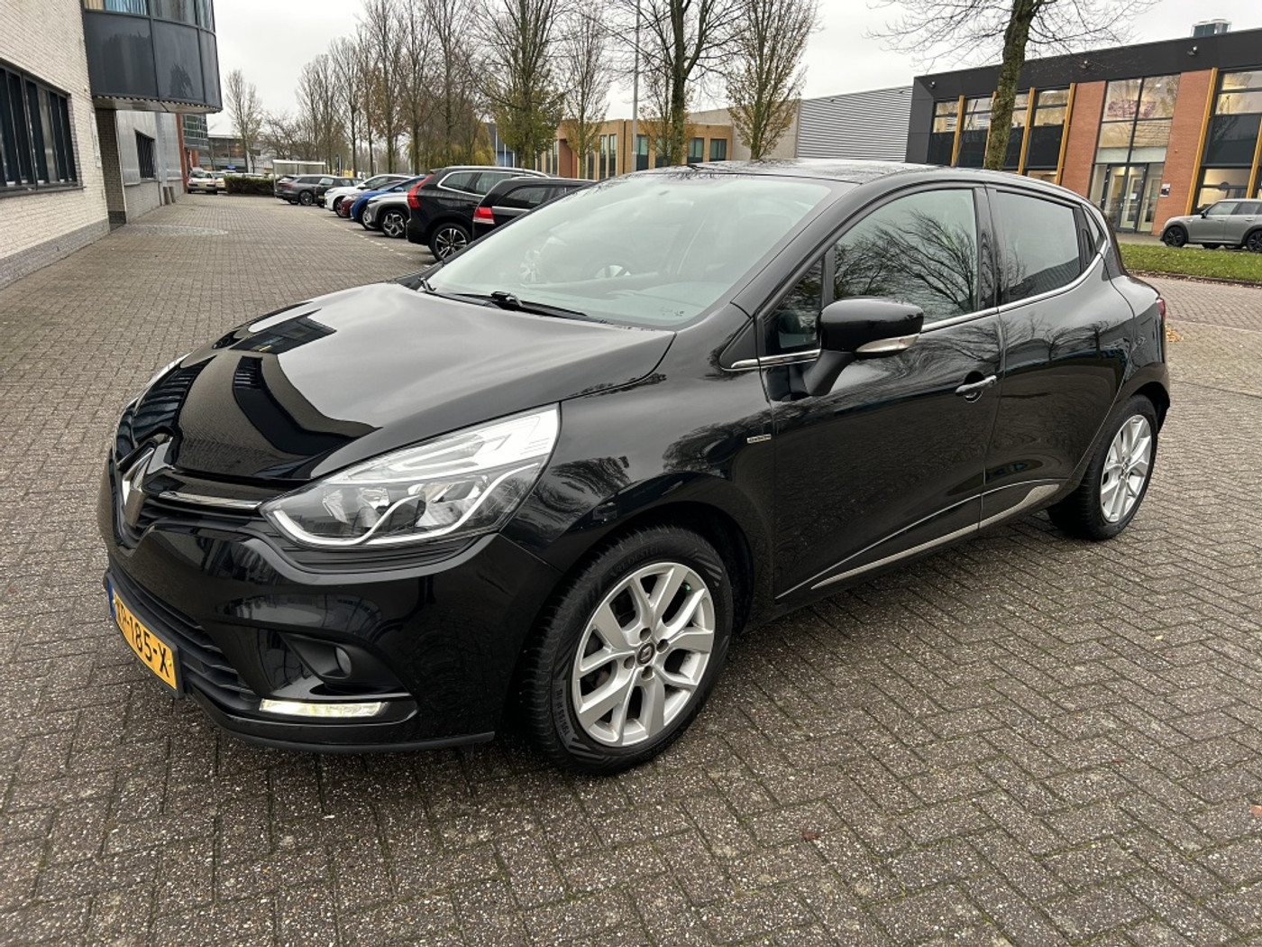 Renault Clio 0.9 TCe Limited 2019 - voorkant
