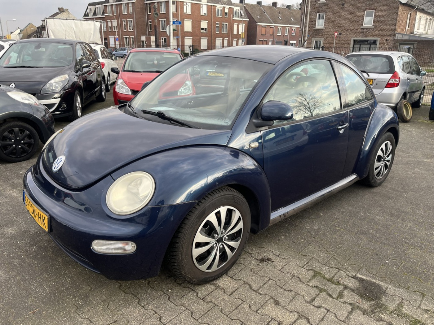 Volkswagen New Beetle verkocht! 2000 - voorkant
